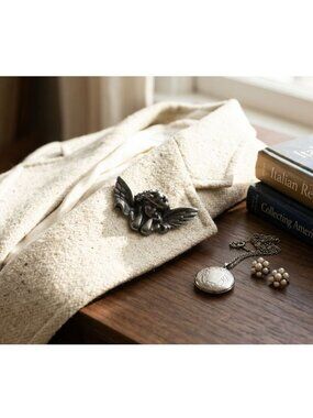 Vintage Pensive Cherub Putti Angel Figural Silver Tone Brooch Pin